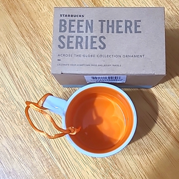 Starbucks Been There Waikiki Ornament New - Picture 3 of 3